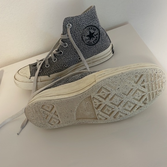 Converse shoes - Picture 2 of 7